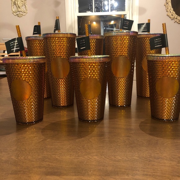 Meet your Posher, Cynthia - Picture 4 of 8